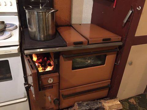 Wood fire stove / oven