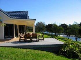 Outdoor Dining on the river's edge