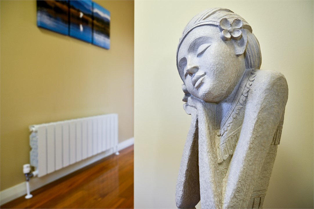 Radiant central gas heating & beautifully decorate