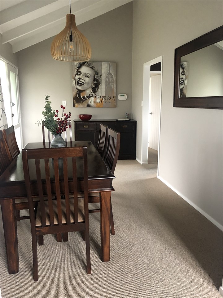 Dining room - seating for 6