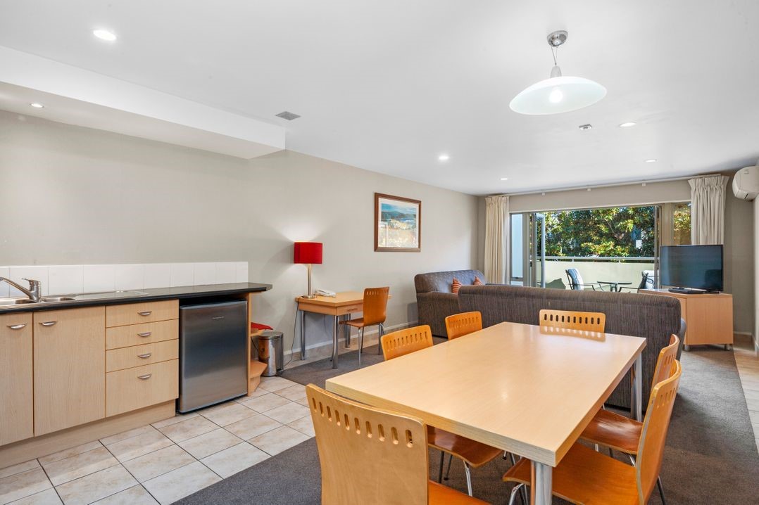 Midtown Tui Villa (Bachcare) Taupo Central Town Holiday Home for rent