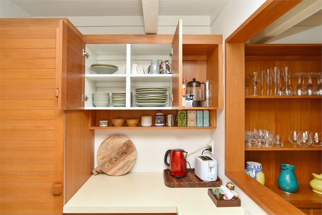 Fully equipped Kitchen area
