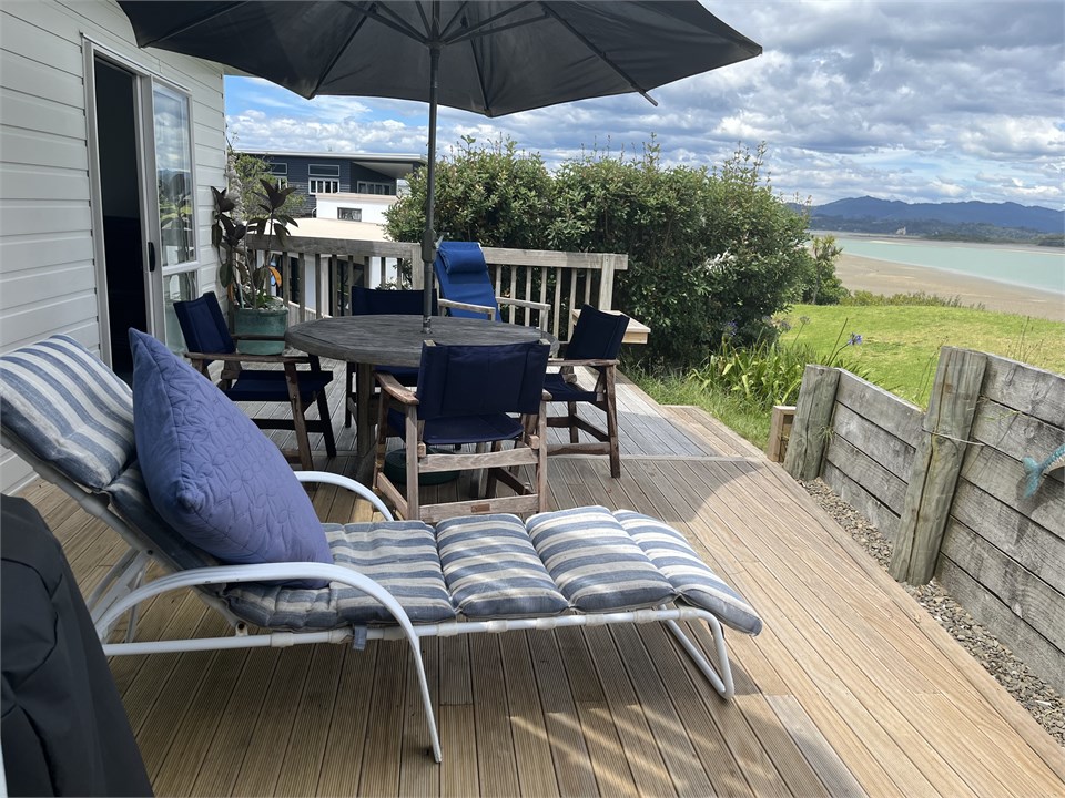 Deck area and harbour