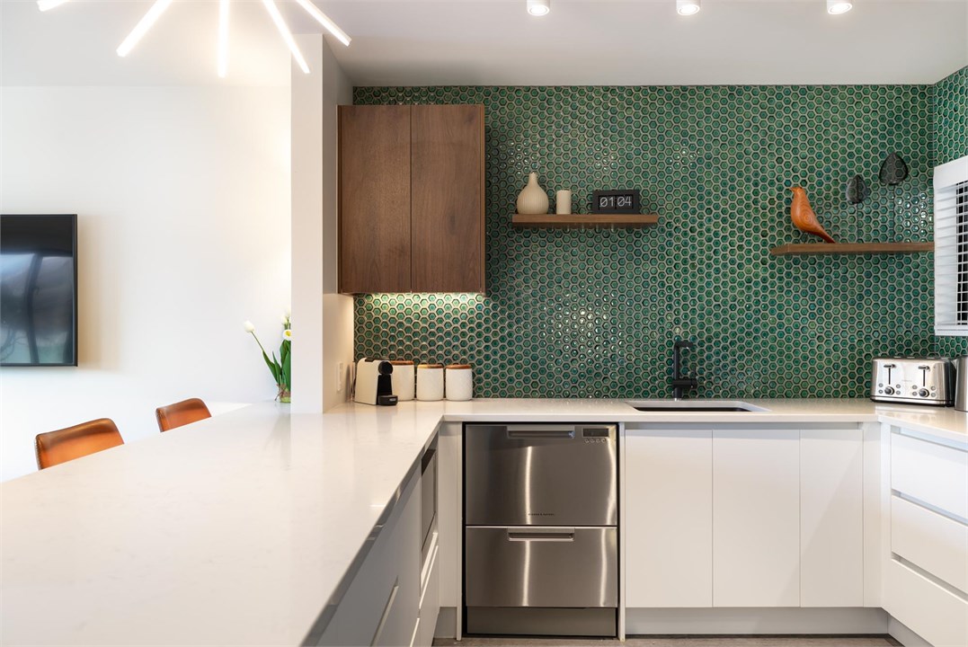 TAHUNA LAKEFRONT LUXURY AURA QUEENSTOWN HOLIDAY HO