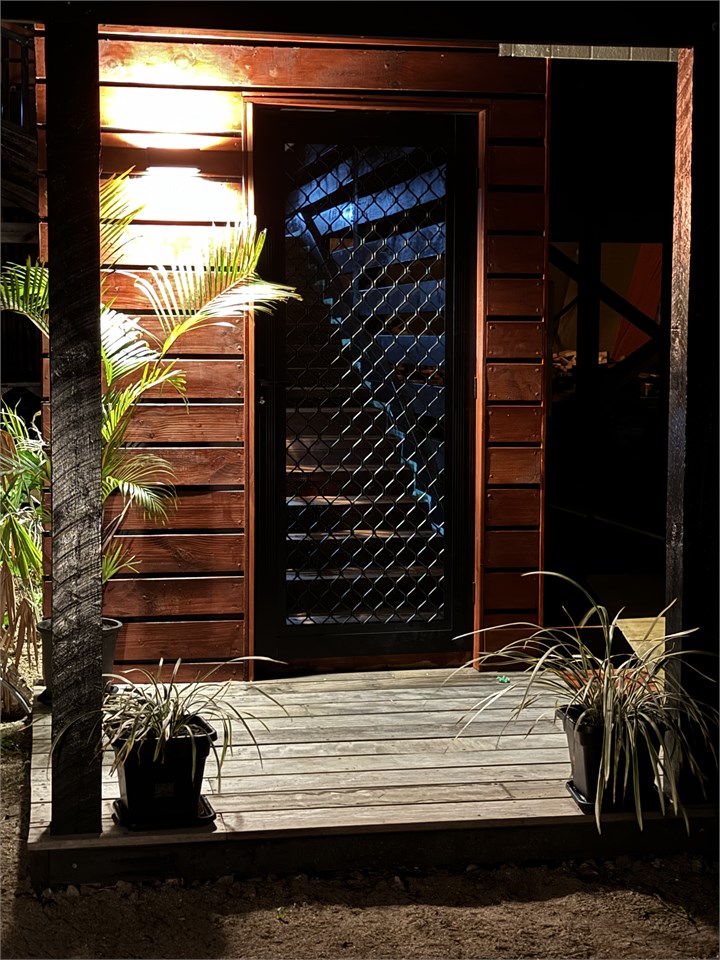 Private security door