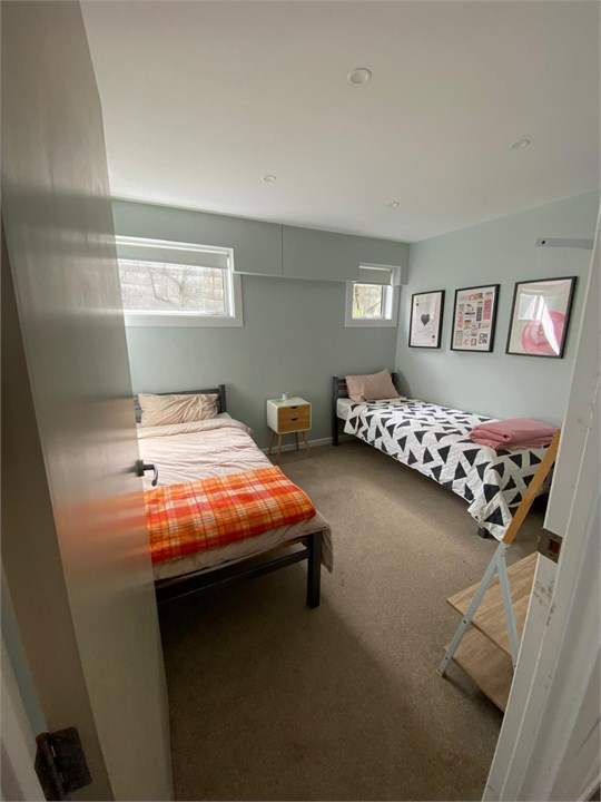 Bedroom 3 - Queen bed and optional single