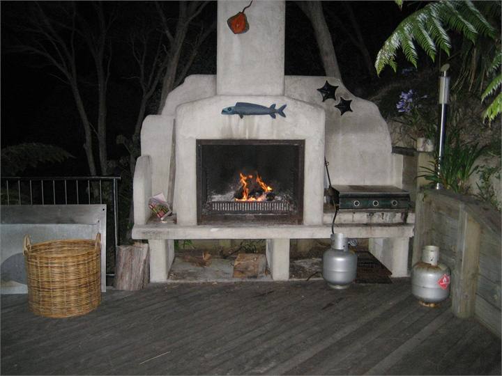 Outdoor fire place