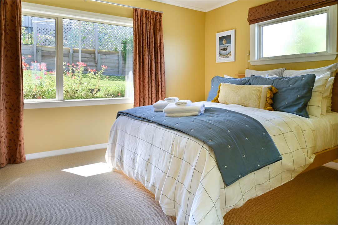 Bedroom 3 with Queen Bed