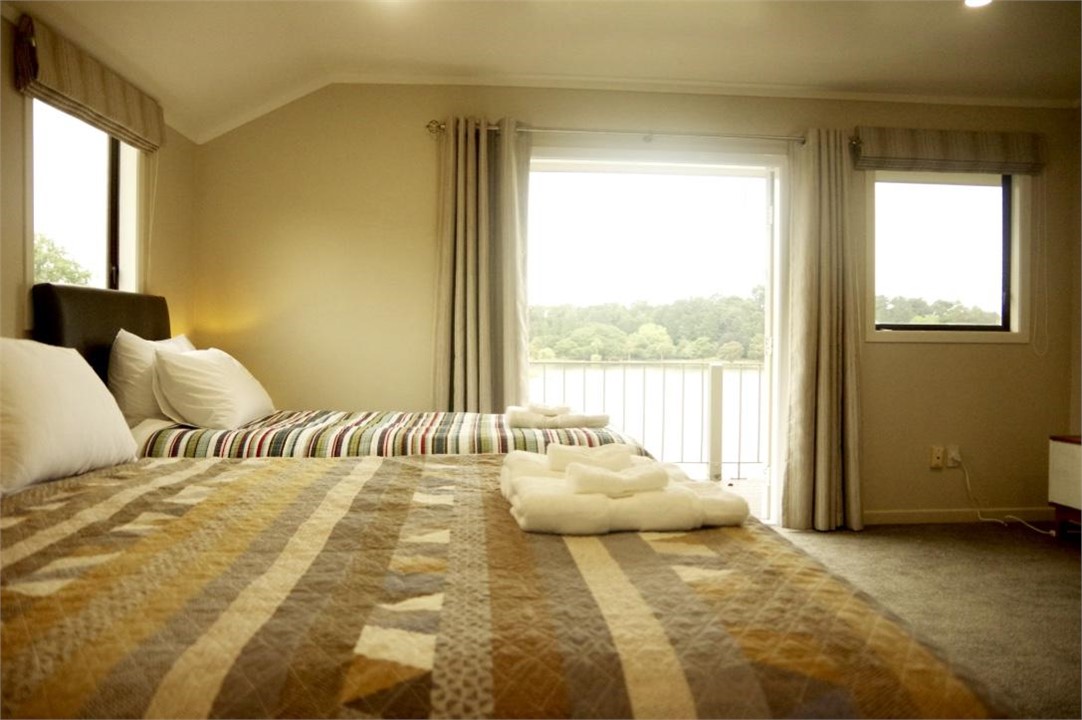 room has 3 single beds or 1 single and 1 superking