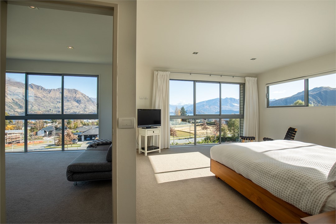 Through the 'Landing', into the 'Main King Suite',