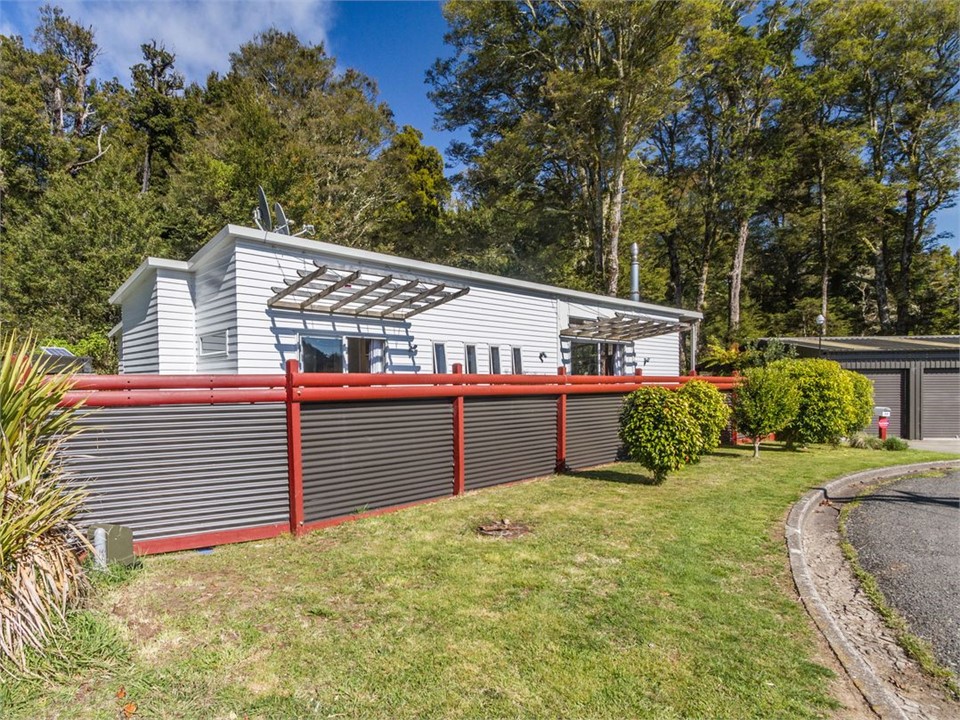 Beech House (Bachcare) Ohakune Holiday Home for rent Holiday Houses