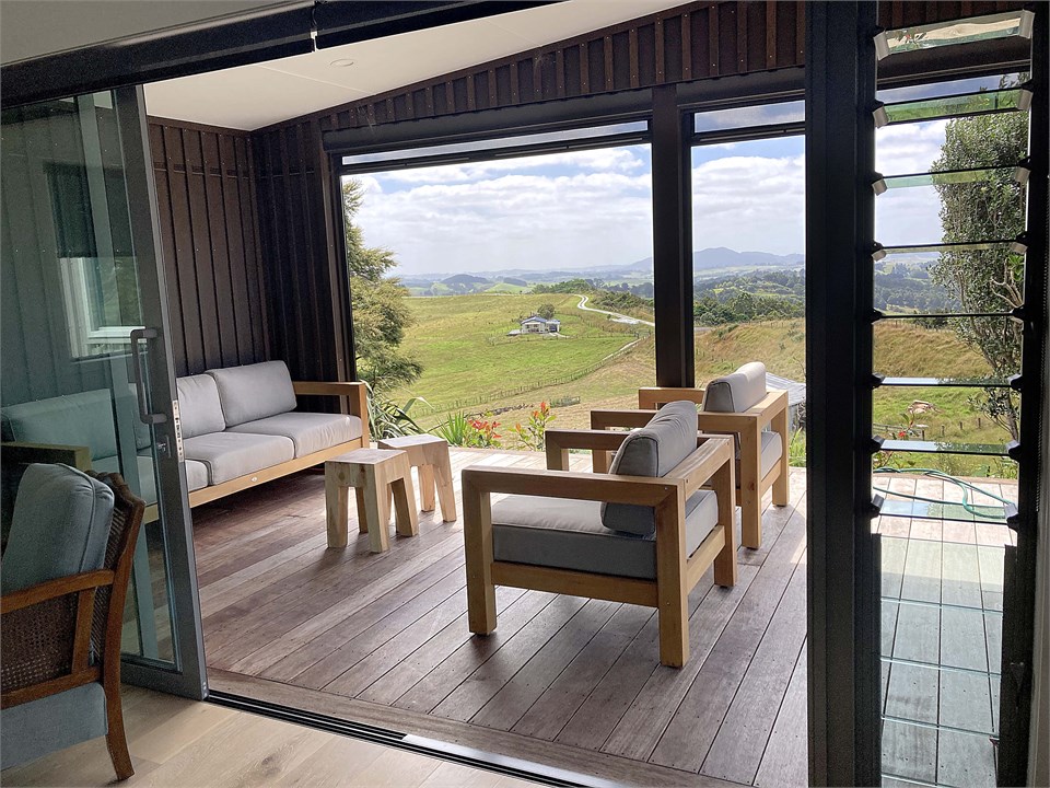 Outdoor Entertaining Room