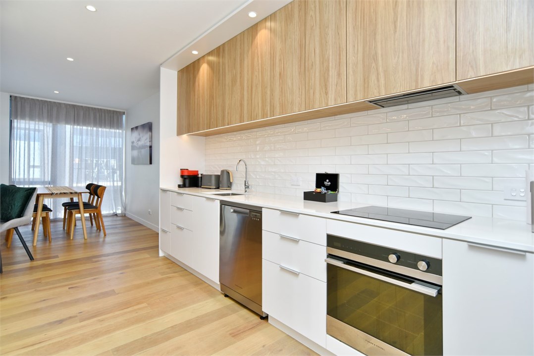 Kitchen area is fully equipped