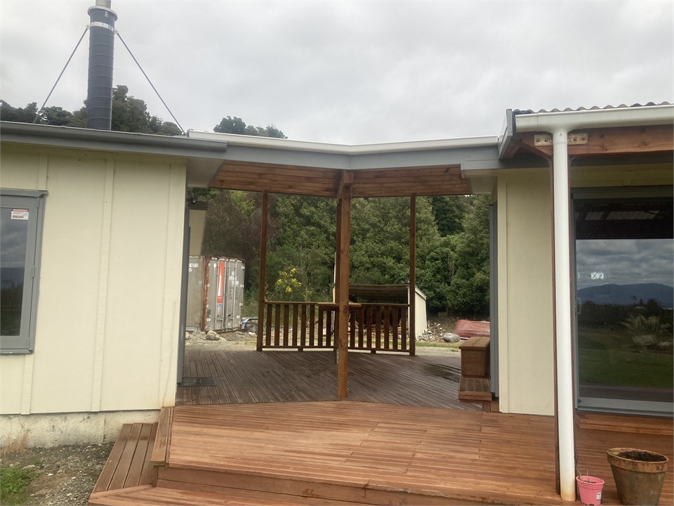 Covered Deck with eating area