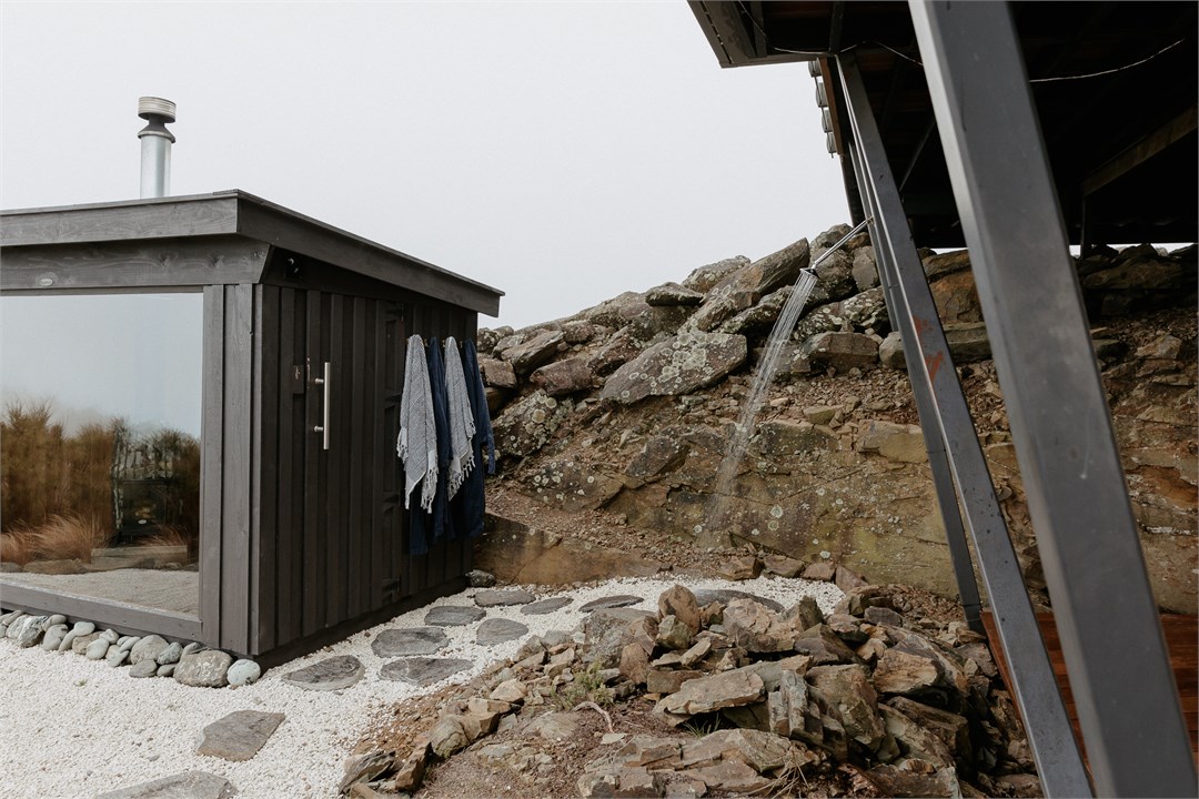 Sauna and Cold Shower