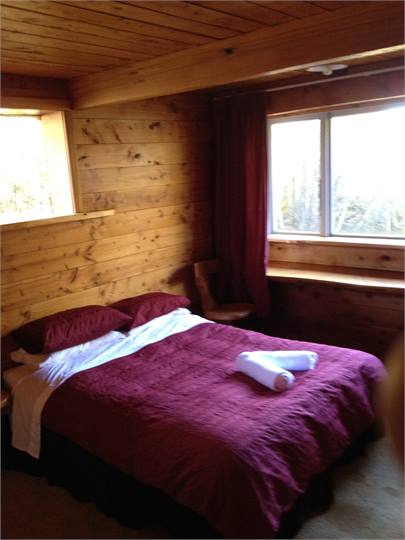 Bedroom 4 - Queen Bed 