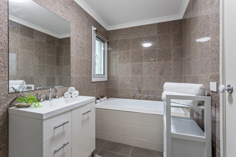 Main Bathroom with Shower and Bath Tub