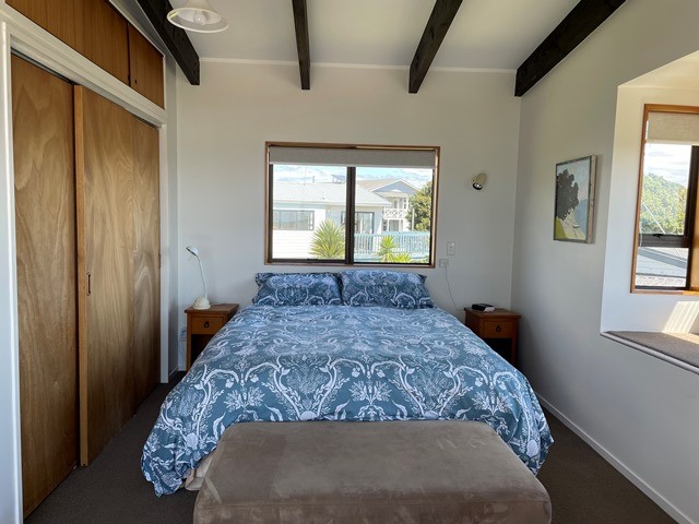 Nice big light master bedroom - off lounge