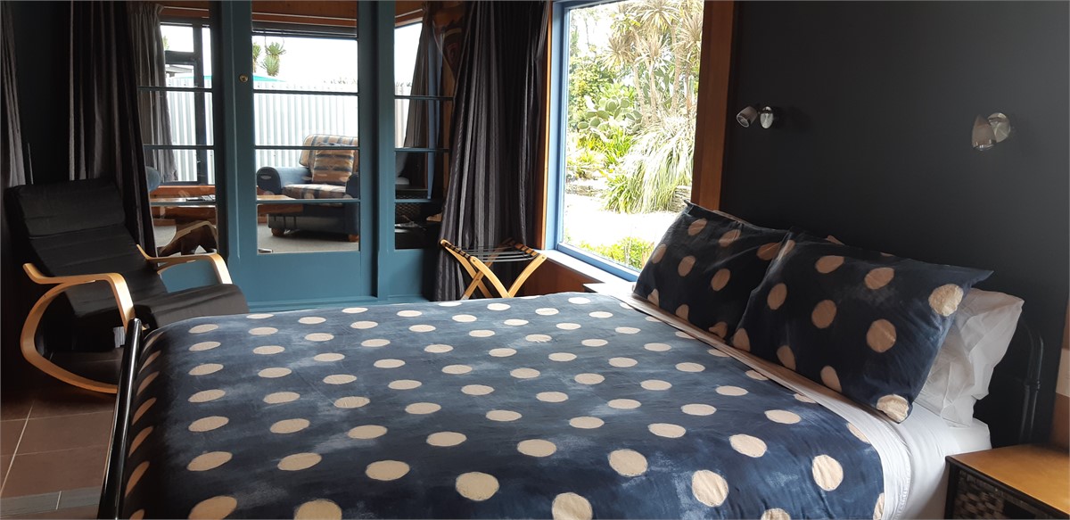 Queen Bedroom Cottage Two