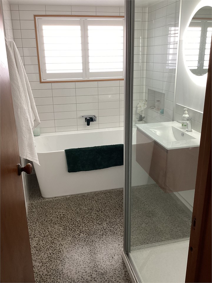Main bathroom