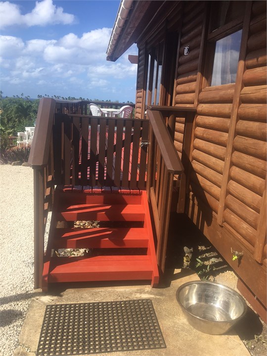 Gate on the deck if you need to contain little one