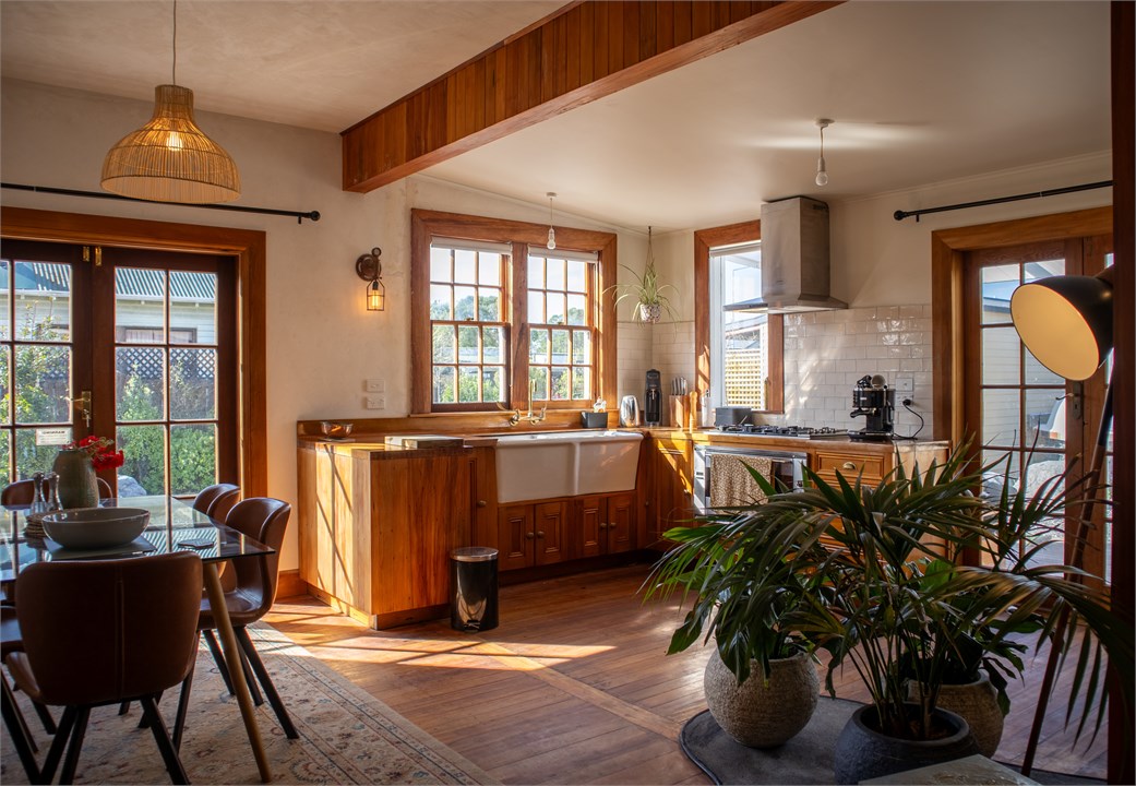 Kowhai Cottage Kaikoura Central Kaikoura Holiday Home for rent