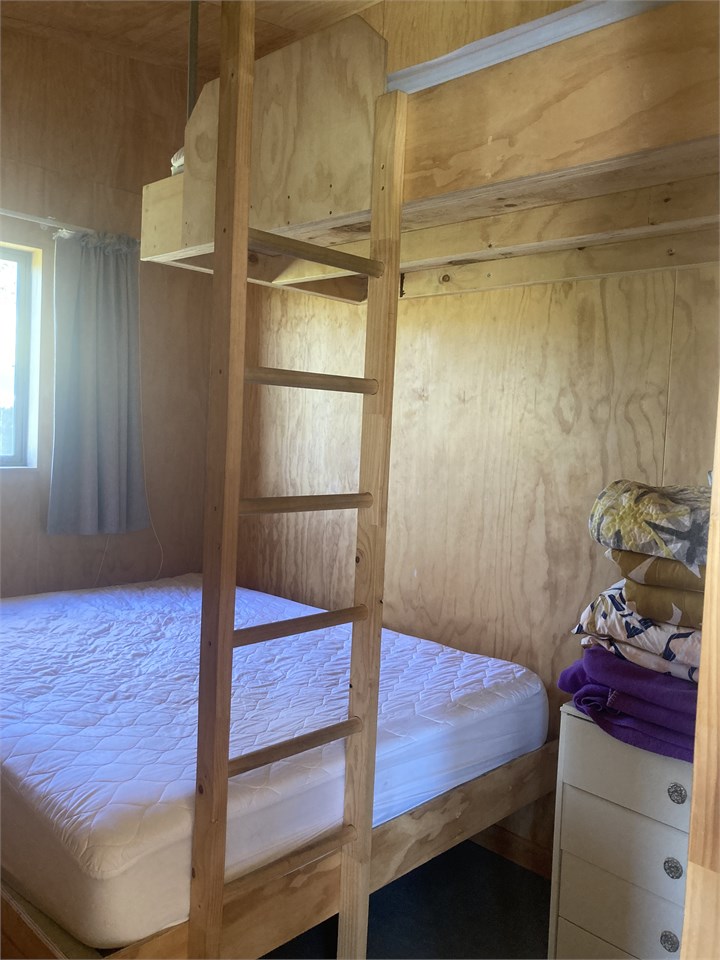 Queen and Single Bunk