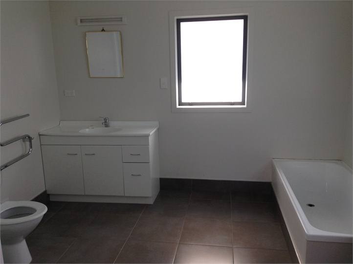En suite off the master bedroom