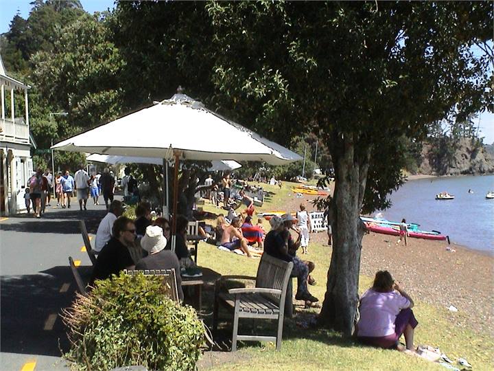 Russell Village - tours, restaurants 2 mins away