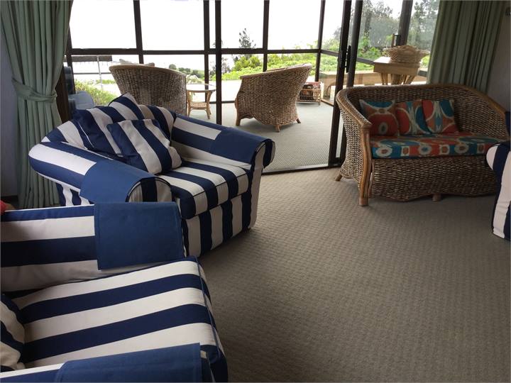 Lounge through to conservatory