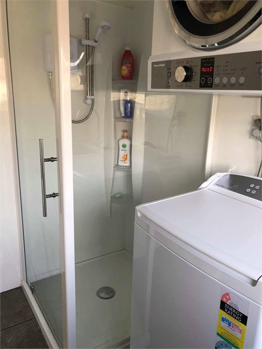 Laundry with Electric shower