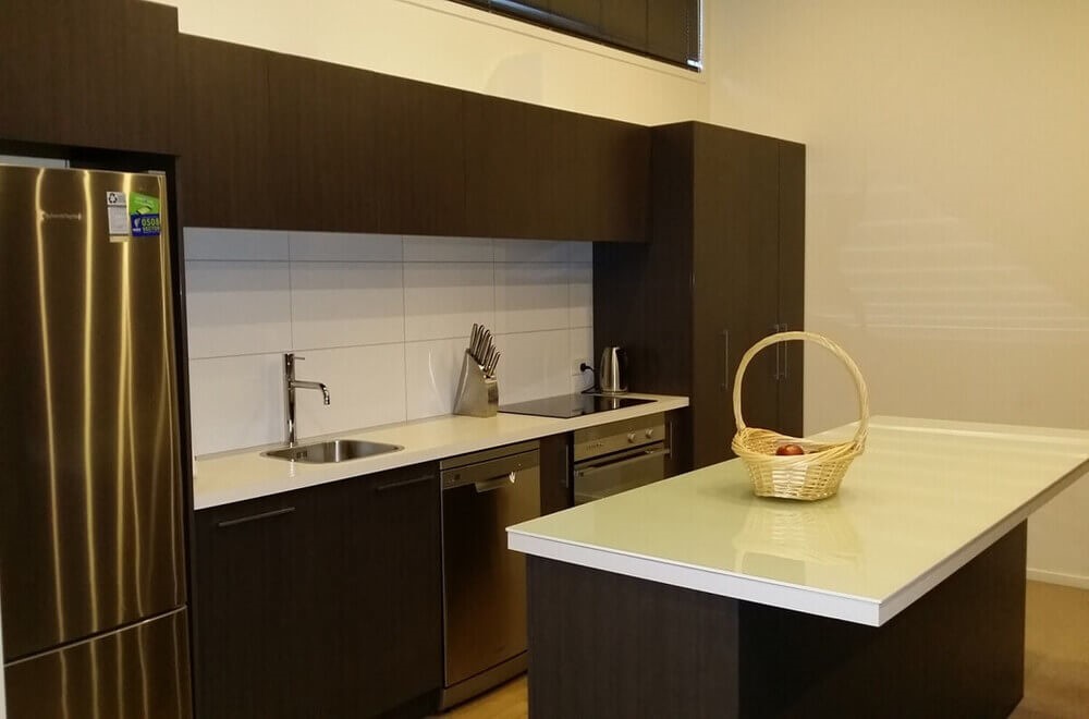 HIGH STANDARD MODERN KITCHEN with STUNNING VIEWS