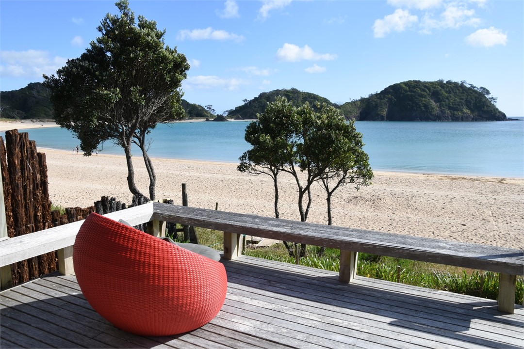 Just chill and watch the waves