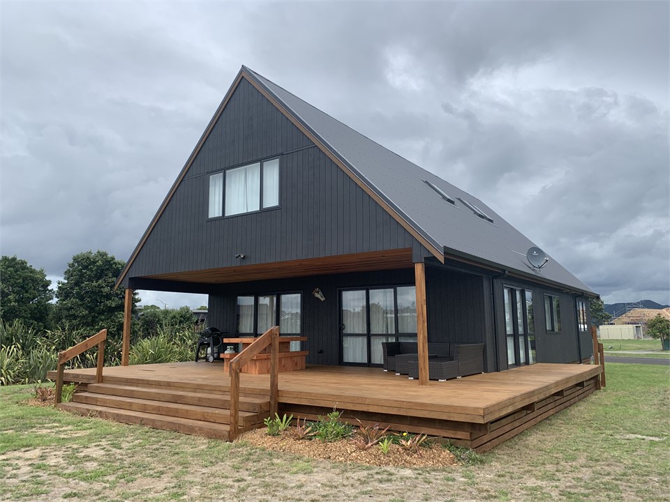 The Udder Place Matarangi Beach House for rent Holiday Houses