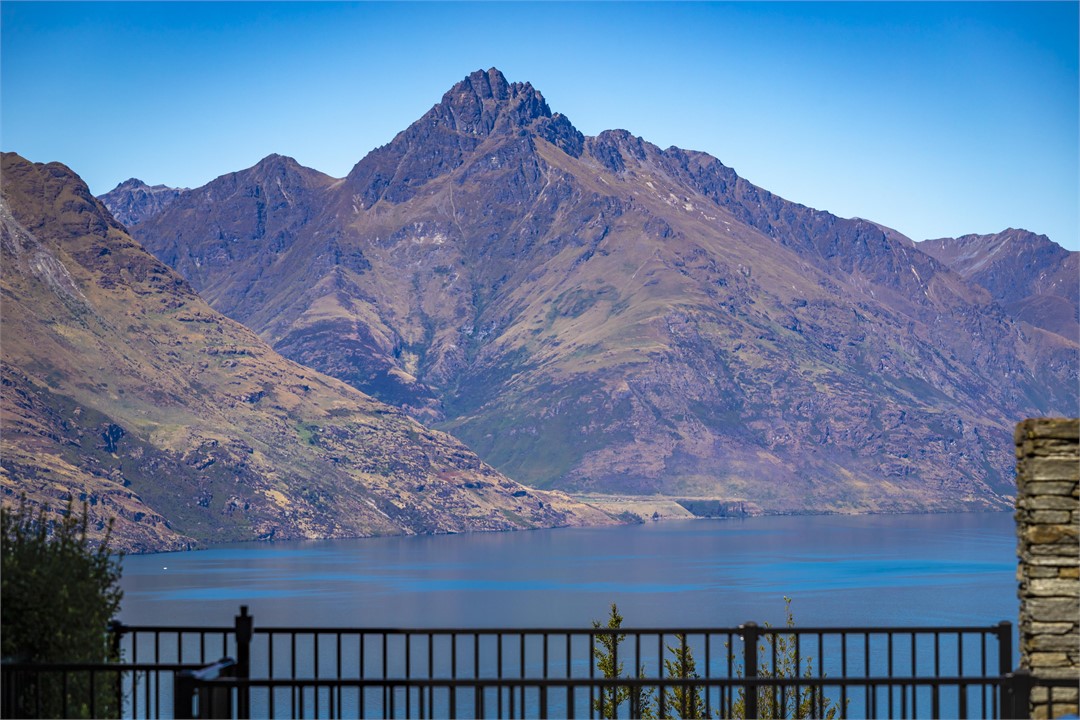 Best views from spa pool in Queenstown