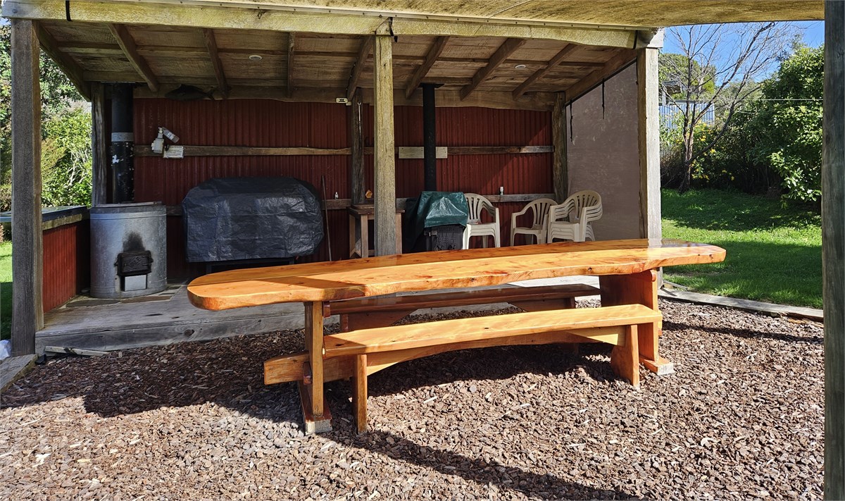 Outdoor cooking/dining