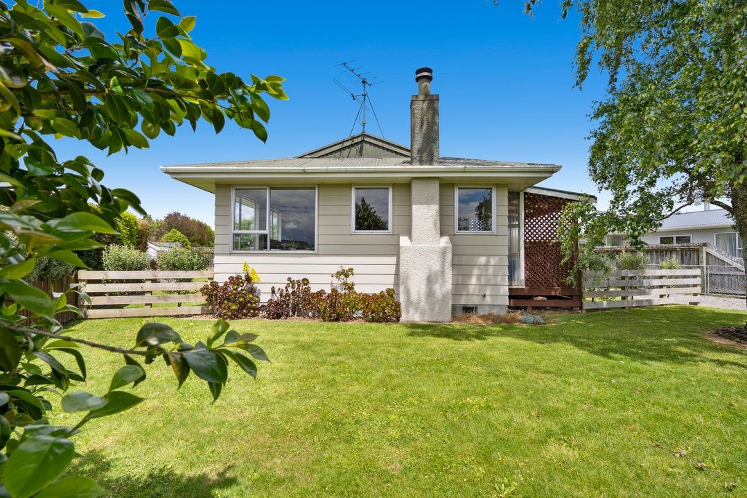 Green Grove (Bachcare) Carterton Holiday Home for rent Holiday Houses