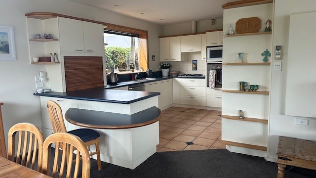 Open plan kitchen/dining/lounge