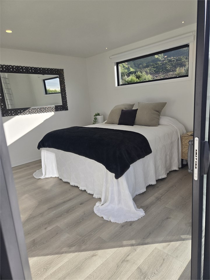 Master Bedroom Superking bed