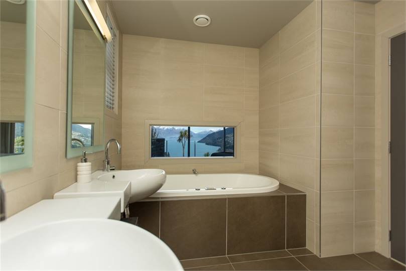 Master Ensuite