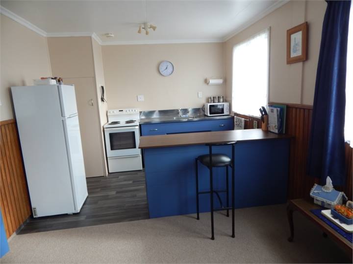 Light and spacious living