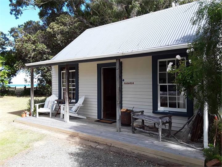 Cobwebs cottage. Orui station. Riversdale beach