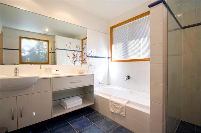 Ensuite to BR1