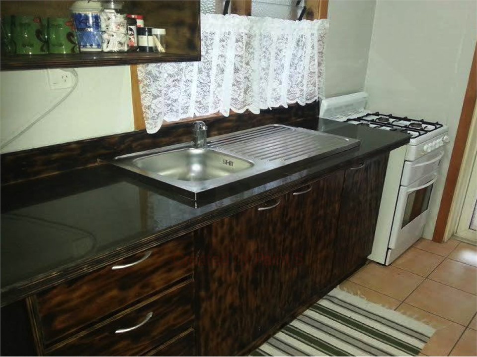 Beach Bungalow - Kitchen Area