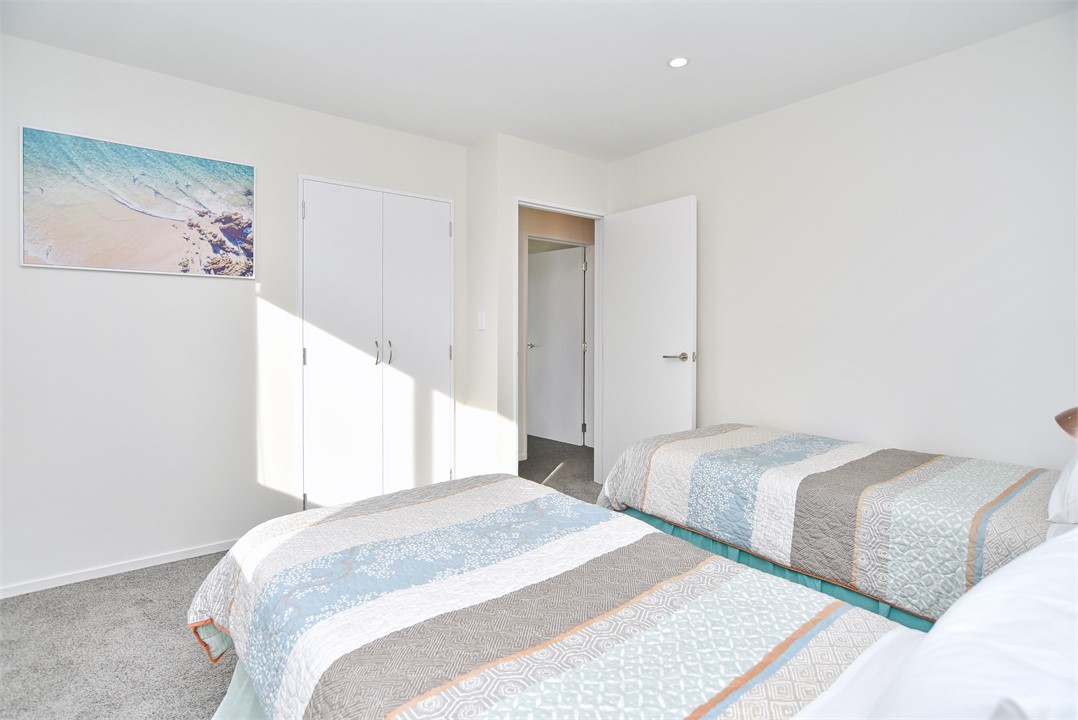 Bedroom 3 has 2 Single beds