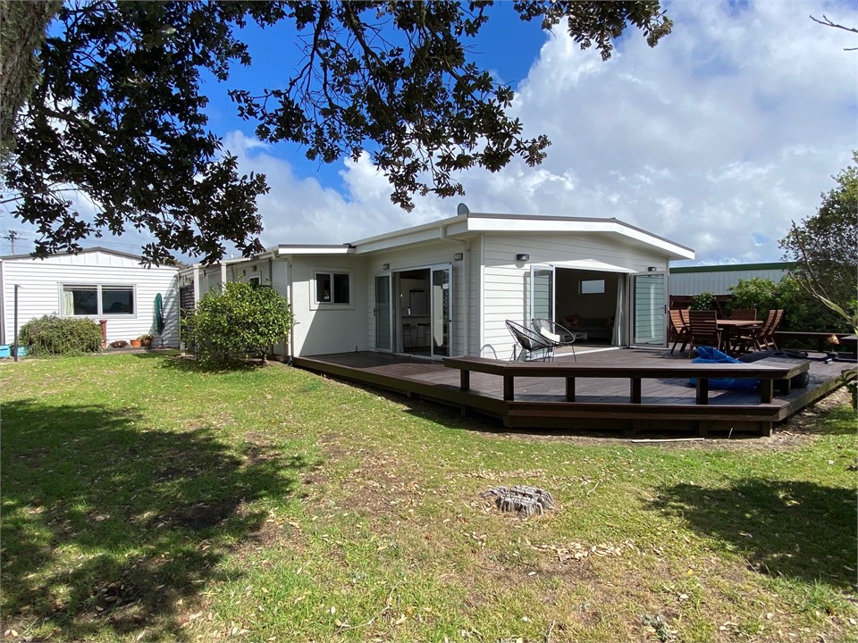 A Cutie on Kiwi 138 Kiwi Road, Whangamata Whangamata Holiday Home for rent Holiday Houses