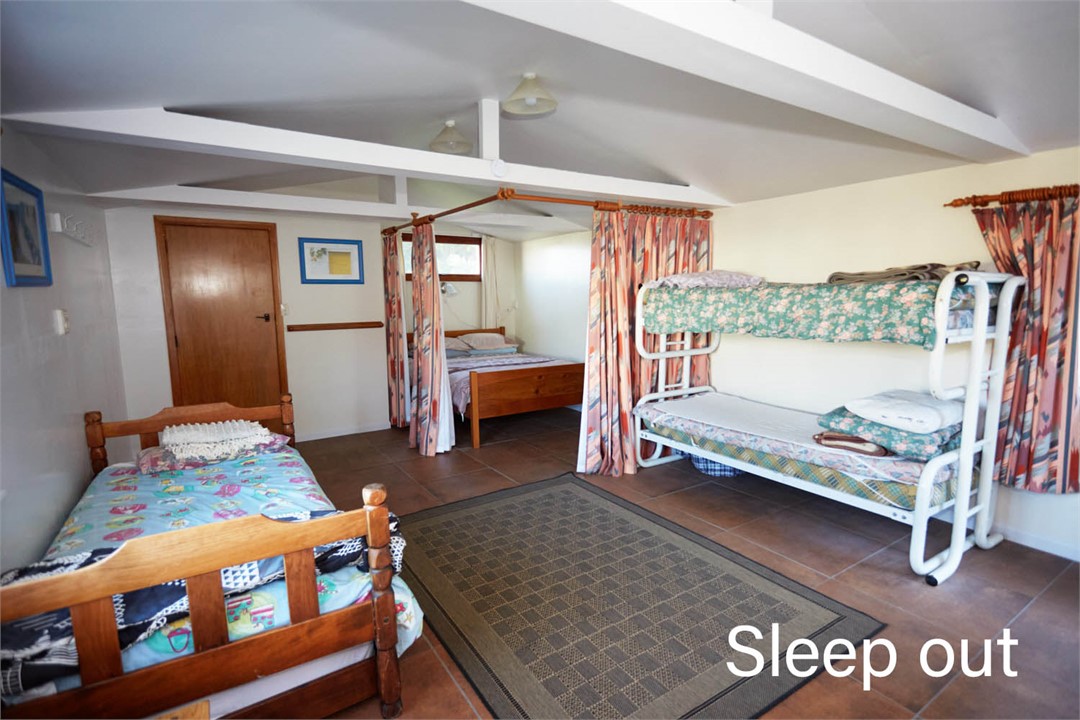 Sleep out queen, bunks, single & trundler.