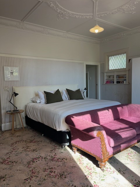 master bed, California king