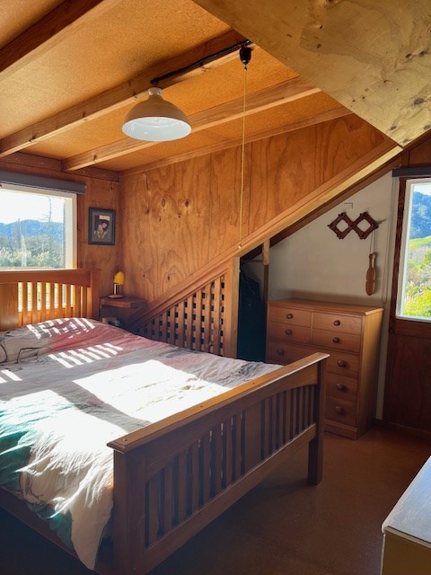 Bedroom 2 (Mezzanine)