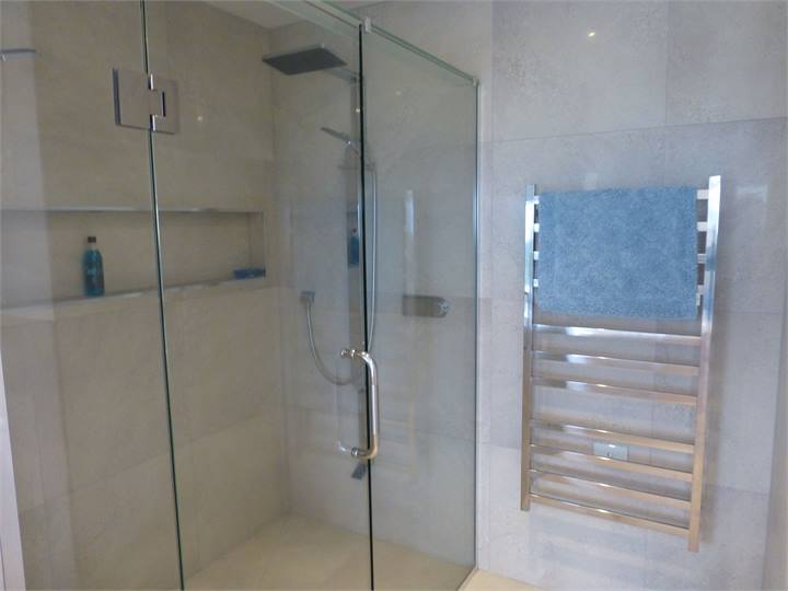 Ensuite Master Bedroom